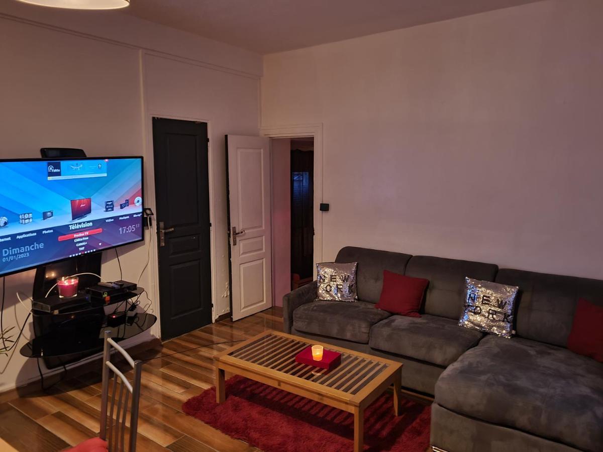 Appartement chaleureux à 35mn de Paris Corbeil-Essonnes Esterno foto